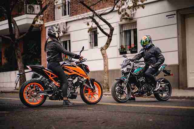 每日大赛吃瓜×黑马崛起：收藏即赚